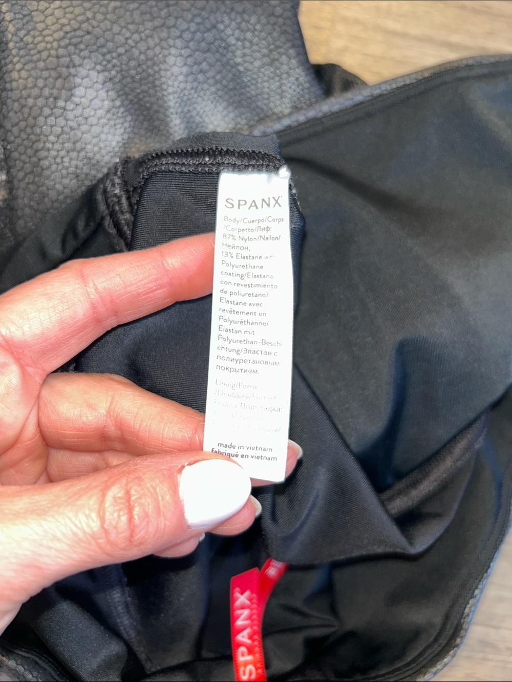 Spanx Faux Leather Leggings 1X High Rise Black Textured Skinny - Picture 4 of 9